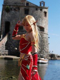 World of Warcraft: Blood Elf Perfect Cosplay 