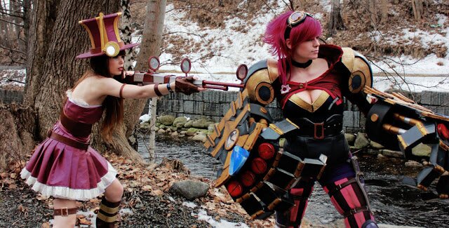 Vi & Caitlyn,Cosplay