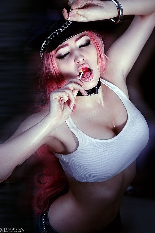 Poison Cosplay,Tempting